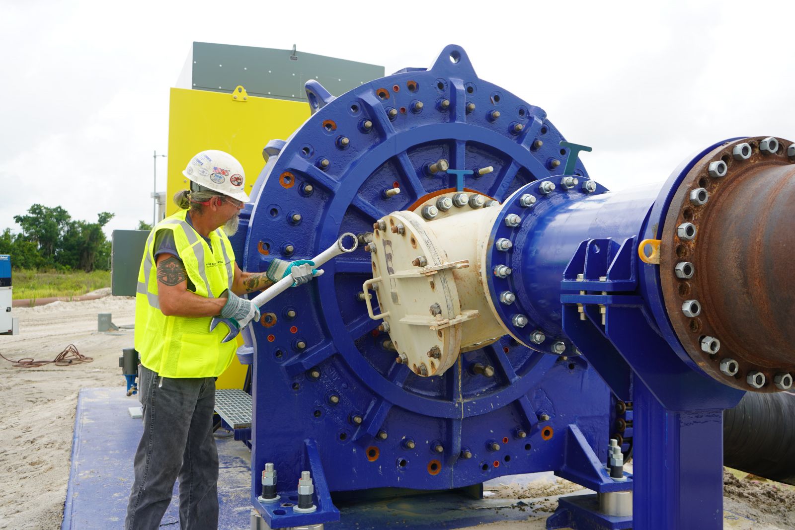 GIW Florida team on service call